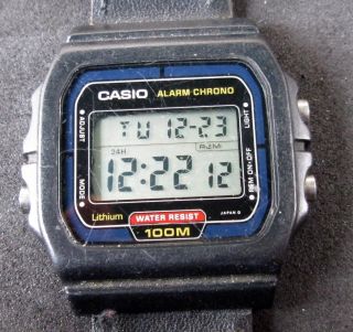 Casio Alarm Chronograph,  Herrenarmbanduhr,  Digitalanzeige,  Uhr Läuft, Bild