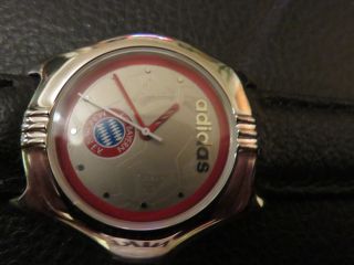 Herrenuhr Armbanduhr Fc.  Bayern Adidas Lederarmband Fan Deutscher Meister Bild