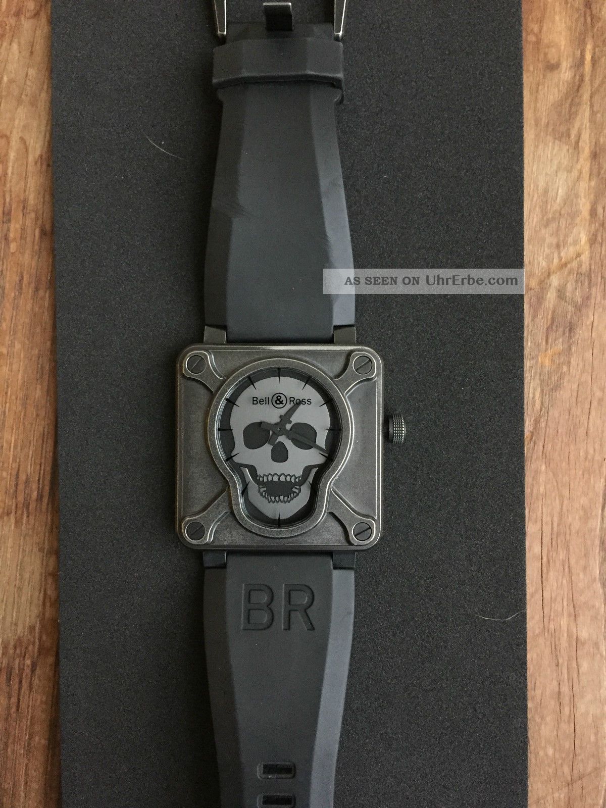 Bell & Ross Aviation Br01 - 92 - S - Airborn Uhr Mit Totenkopf - Limited Edition Armbanduhren Bild