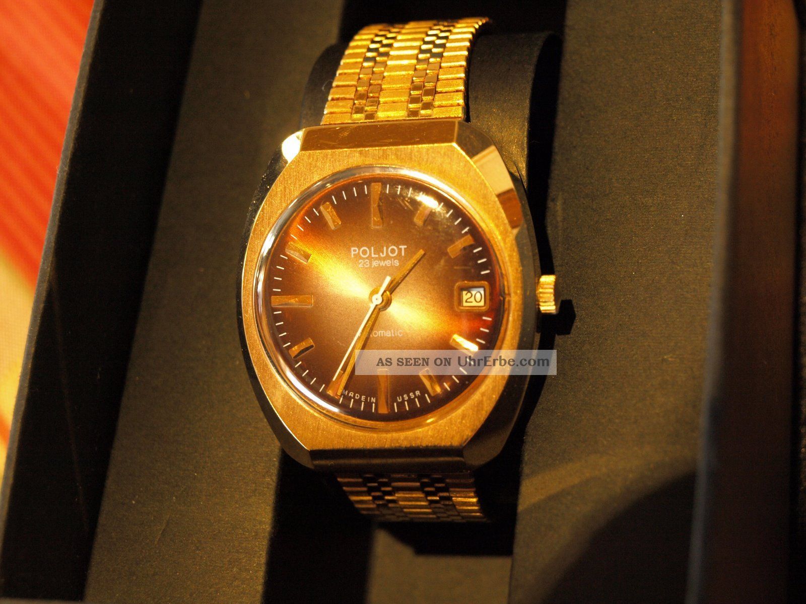 Halbautomatische Herrenarmbanduhr Von Poljot Goldfarben Armbanduhren Bild